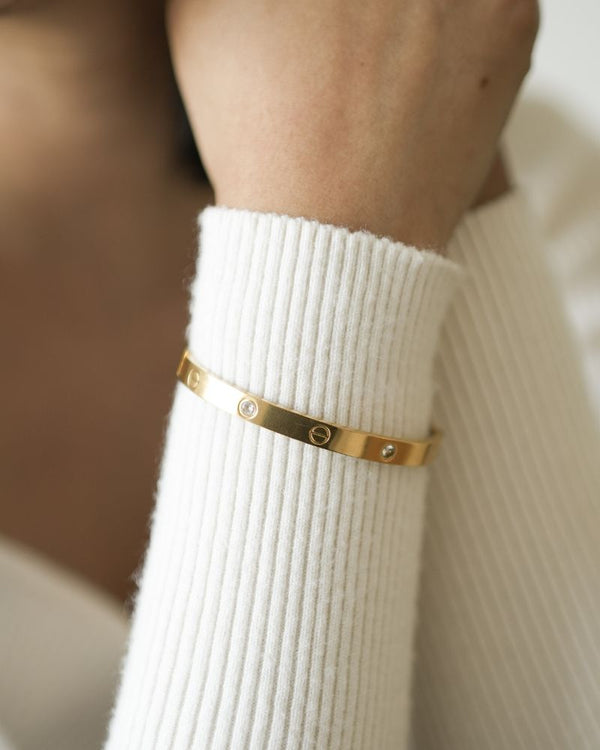 Camilla Bangle