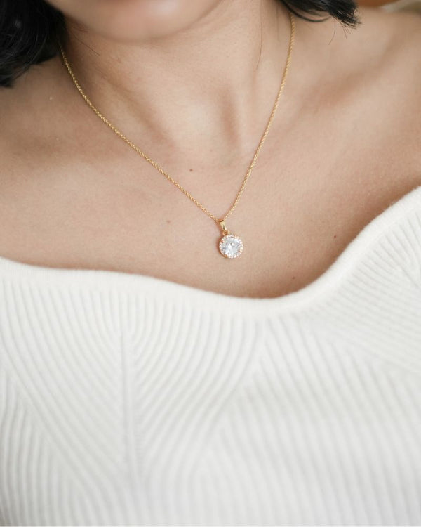 Solitaire Pendant Necklace