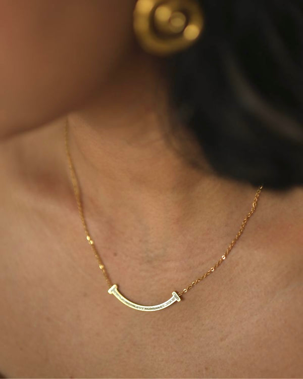 Mila Necklace