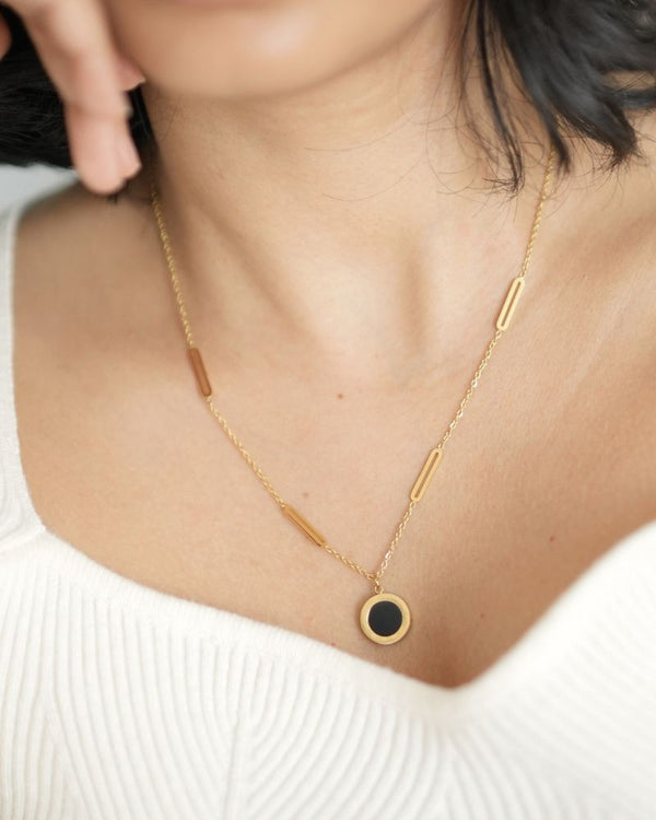 Layla Medallion Necklace