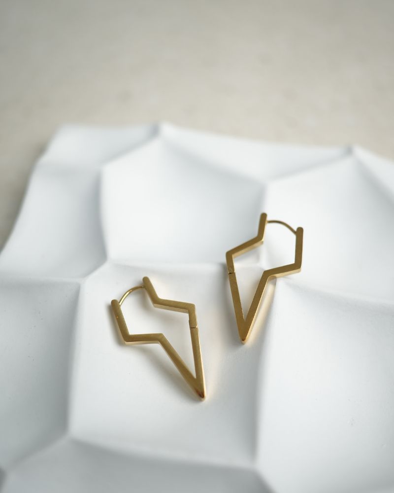 Valeria Studs