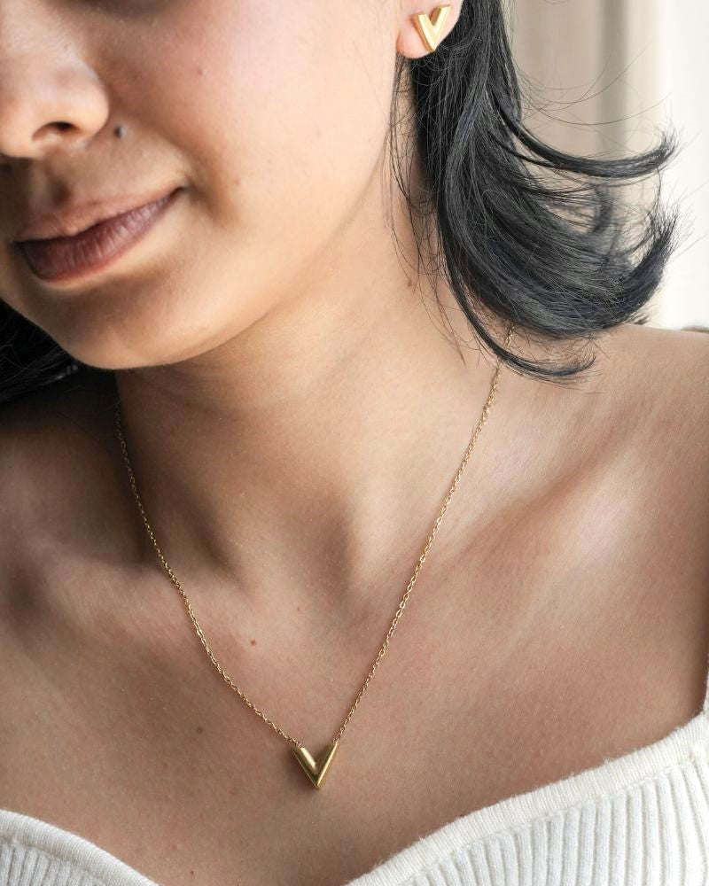 Vera Necklace