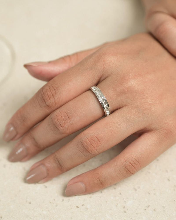 Lia Eternity Ring