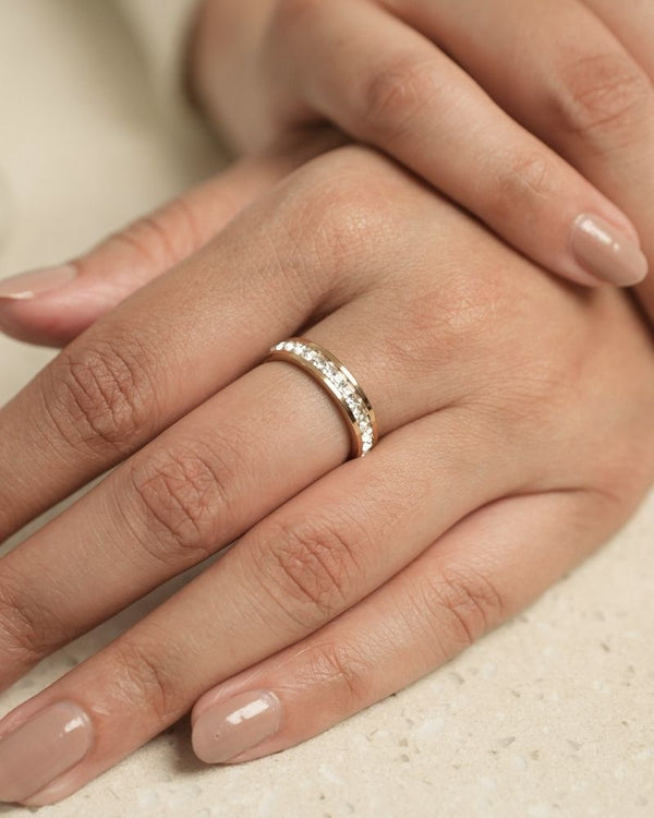 Lia Eternity Ring