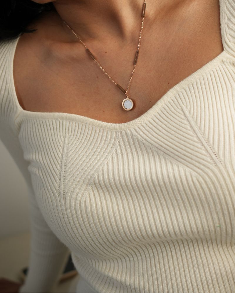 Layla Medallion Necklace