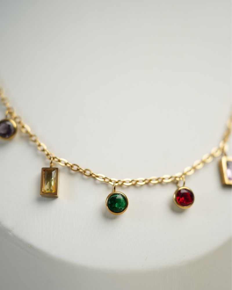 Dara Dangling Necklace