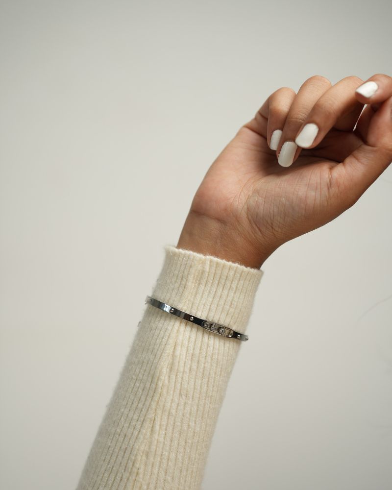 Eira Bangle