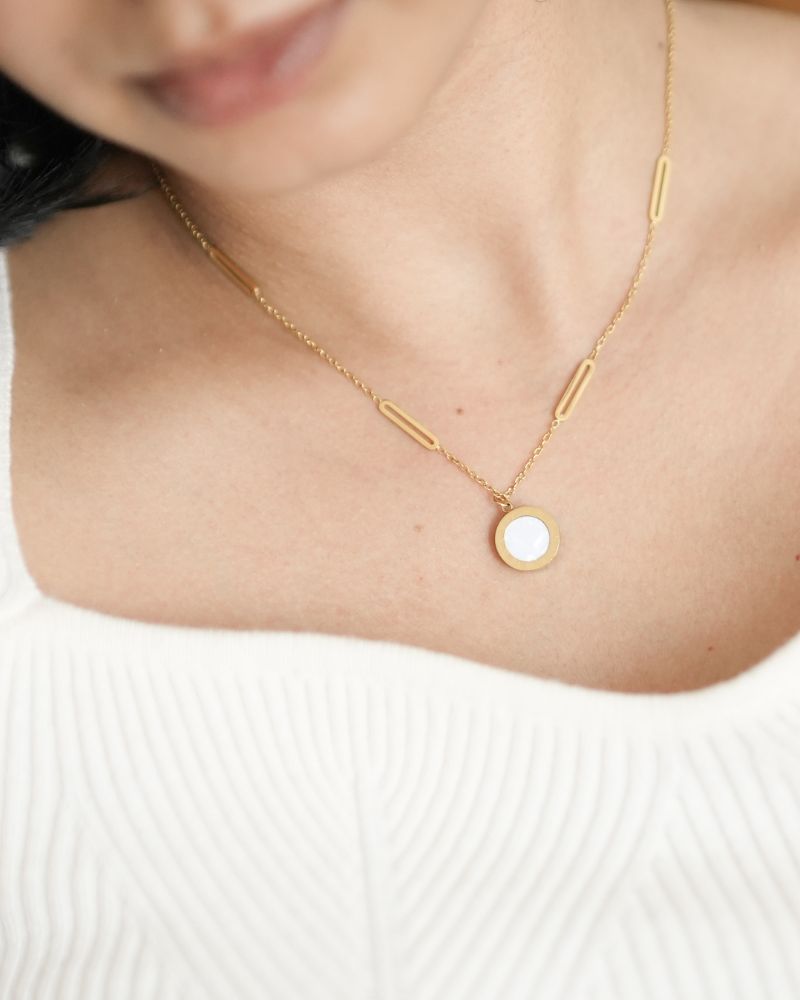 Layla Medallion Necklace