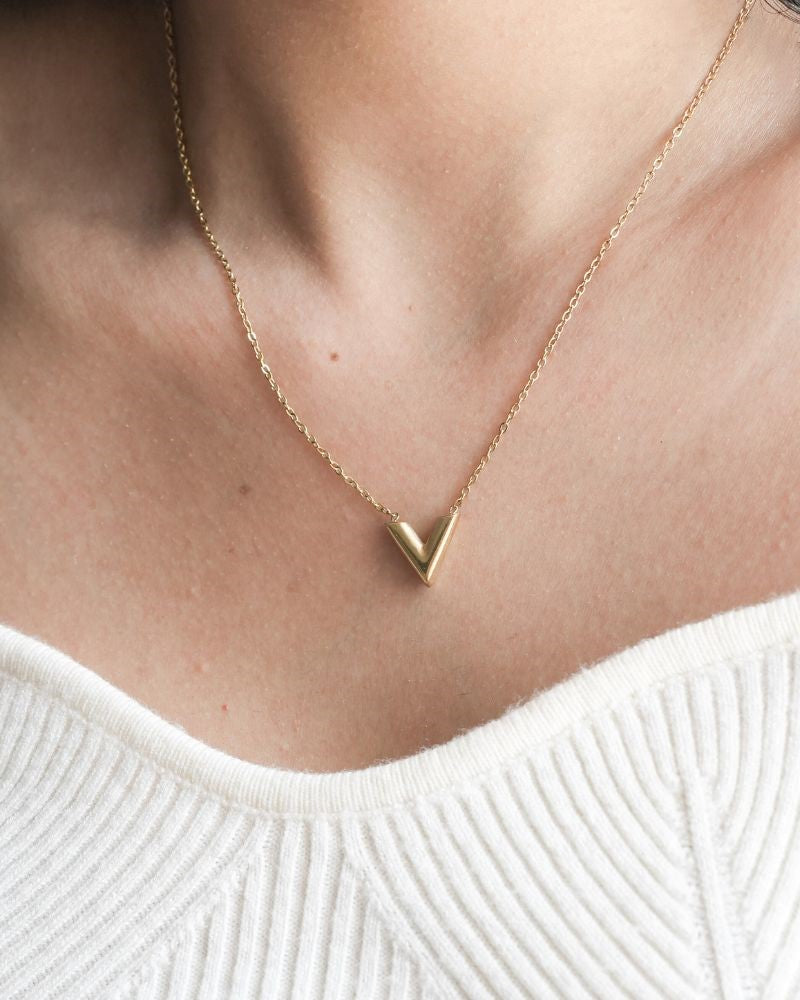 Vera Necklace