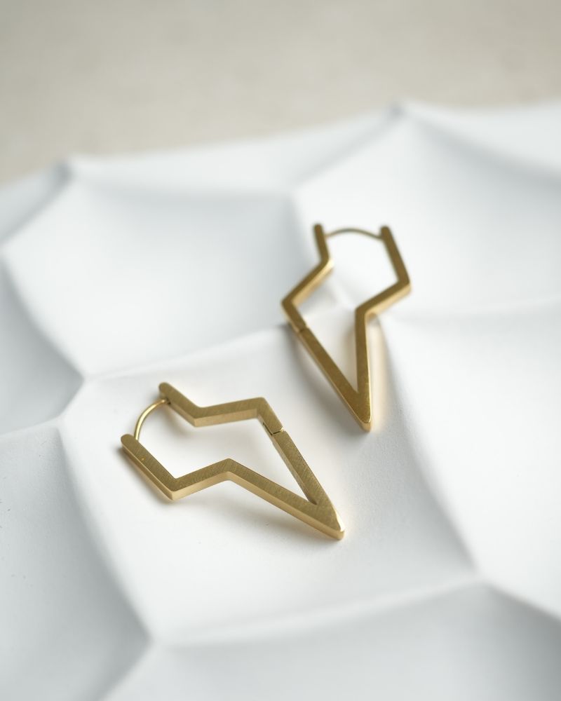 Valeria Studs