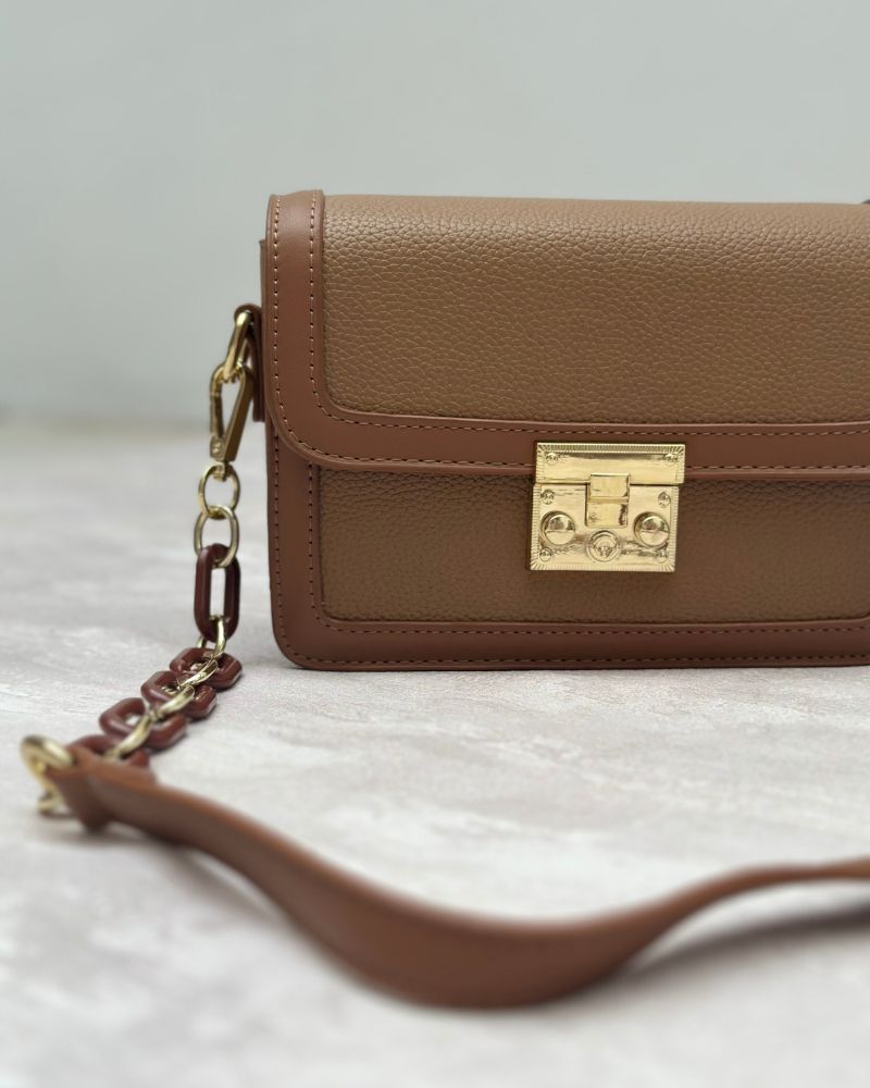 Leia bags