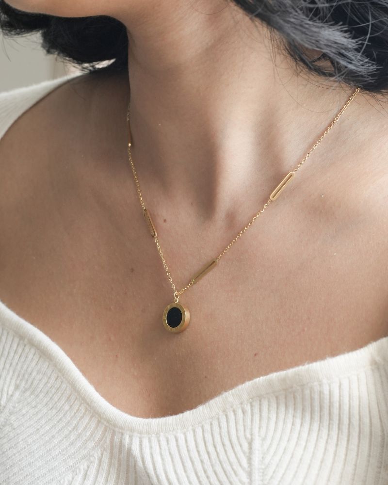 Layla Medallion Necklace
