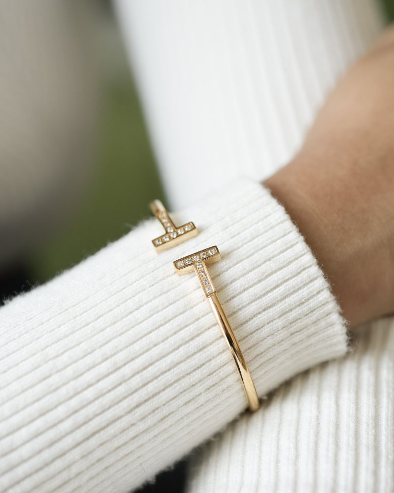 Tessa Cuffs