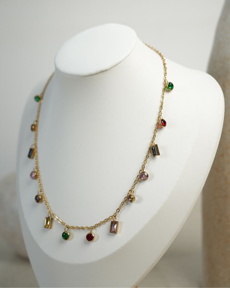 Dara Dangling Necklace