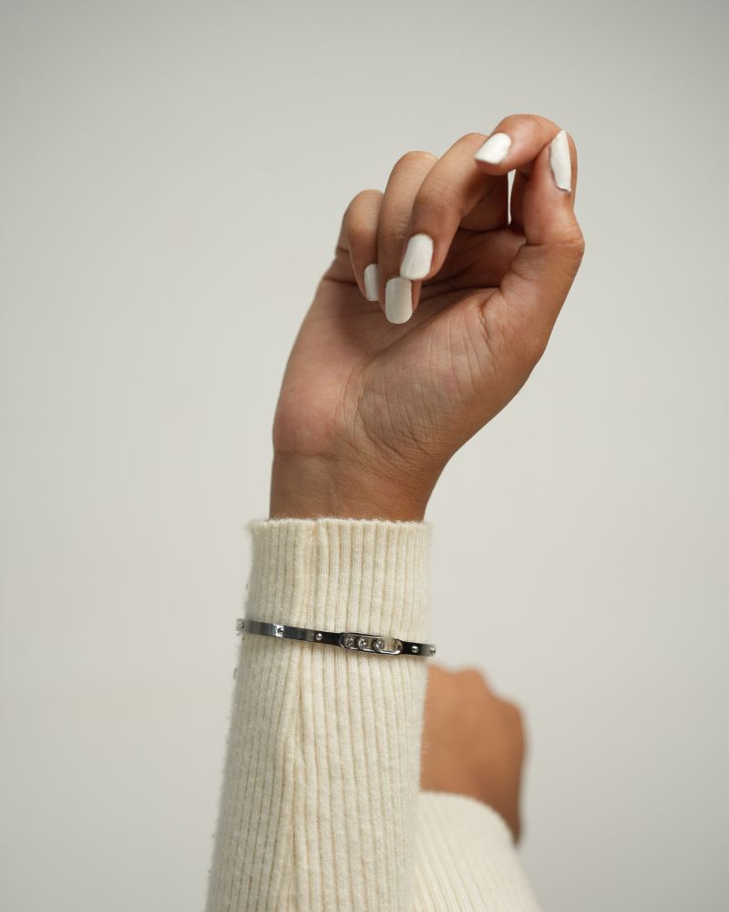 Eira Bangle