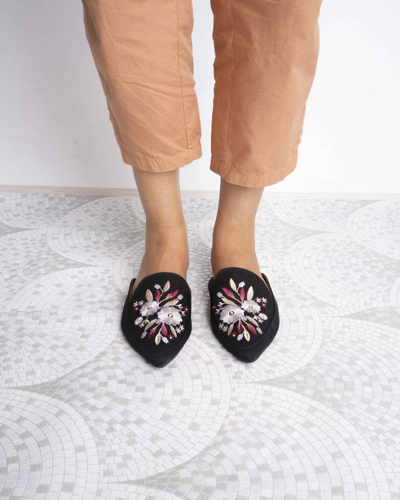 Pointed Toe Mule Flats