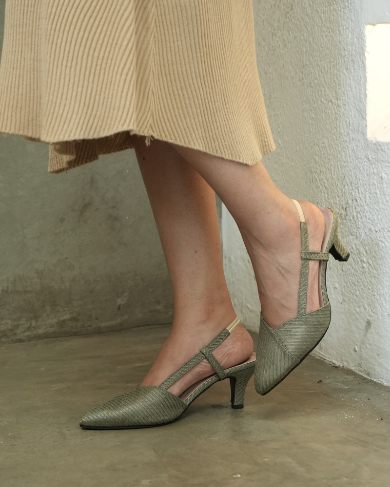 Elea Slingback
