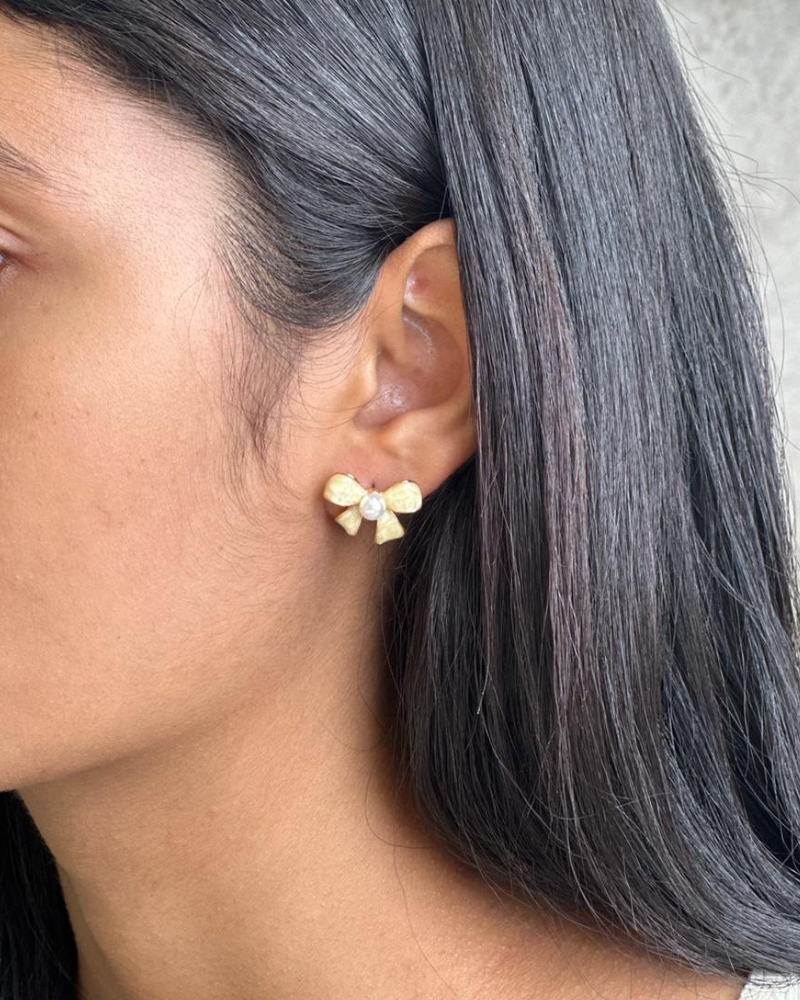 Lila Bow Earring